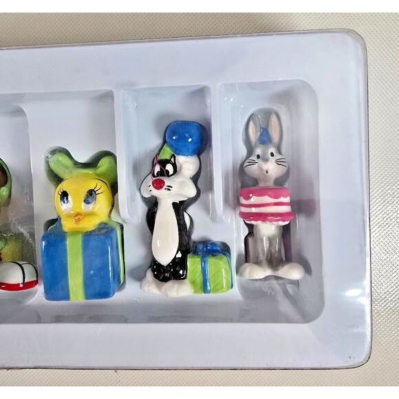 Looney Tunes Birthday Candle Holders Ceramic Set of 6 in Box Cake Topper VTG - Picture 6 of 6